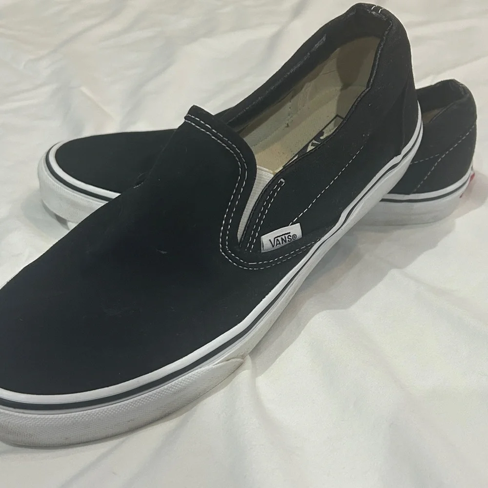 Black Slip-On Vans - Picture 2 of 4